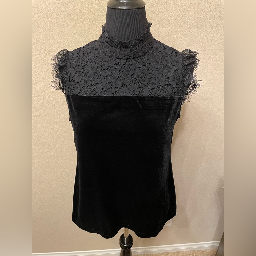 Goth Black Velvet and Lace Sleeveless Top Size Large, washed never worn